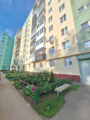 Продам трехкомнатную (3-комн.) квартиру, Днепропетровская ул, 8, Нижний Новгород г