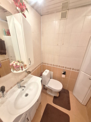 Продам трехкомнатную (3-комн.) квартиру, Днепропетровская ул, 8, Нижний Новгород г
