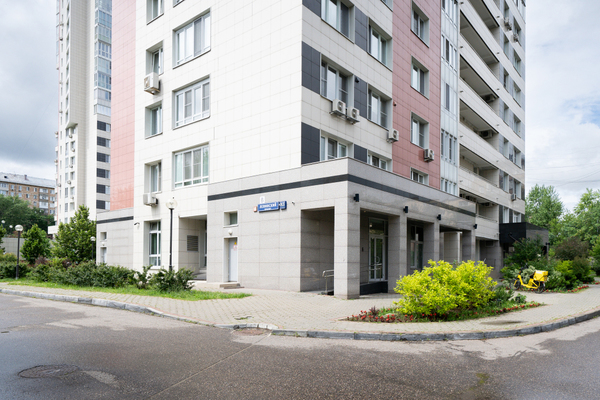 Продам многокомнатную квартиру, Ленинский пр-кт, 83к1, Москва г