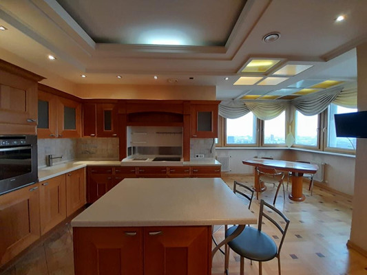 Продам многокомнатную квартиру, Маршала Бирюзова ул, 32к1, Москва г