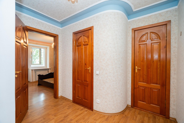 Продам двухкомнатную (2-комн.) квартиру, Победы б-р, 43, Воронеж г