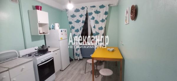 Продам долю в 1-комн. квартире, Софьи Ковалевской ул, 13к2, Санкт-Петербург г
