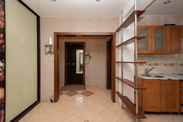 Продам многокомнатную квартиру, Розы Люксембург ул, 193, Иркутск г