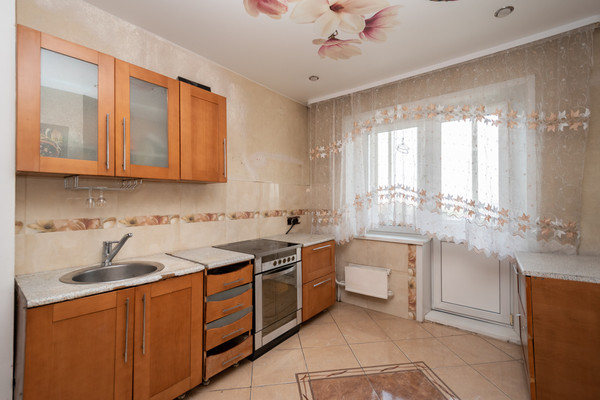 Продам многокомнатную квартиру, Розы Люксембург ул, 193, Иркутск г
