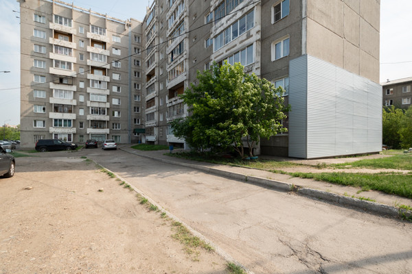 Продам многокомнатную квартиру, Розы Люксембург ул, 193, Иркутск г