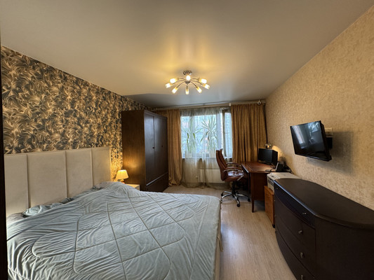 Продам двухкомнатную (2-комн.) квартиру, Муравская ул, 38к2, Москва г