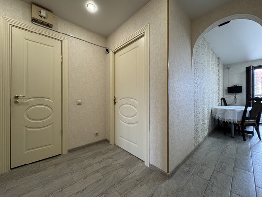 Продам двухкомнатную (2-комн.) квартиру, Муравская ул, 38к2, Москва г