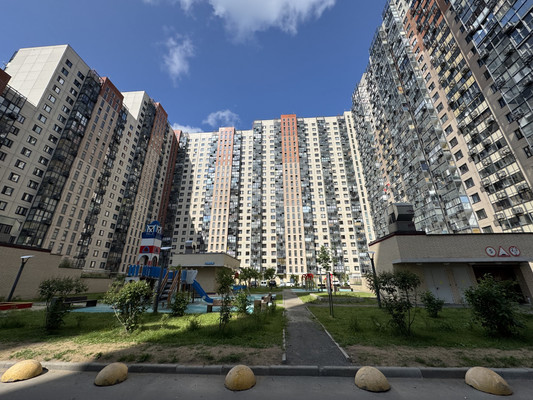 Продам двухкомнатную (2-комн.) квартиру, Муравская ул, 38к2, Москва г