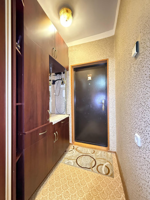 Продам трехкомнатную (3-комн.) квартиру, Шогенова ул, 16, Нальчик г