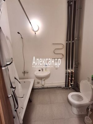 Продам однокомнатную (1-комн.) квартиру, Колпинская ул, 28к1, Колпино г