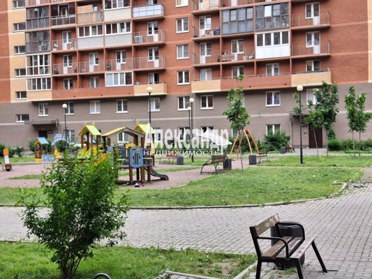Продам однокомнатную (1-комн.) квартиру, Колпинская ул, 28к1, Колпино г