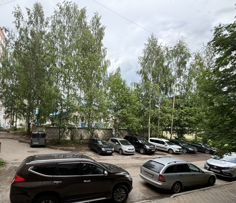 Продам однокомнатную (1-комн.) квартиру, Орджоникидзе ул, 28, Сыктывкар г