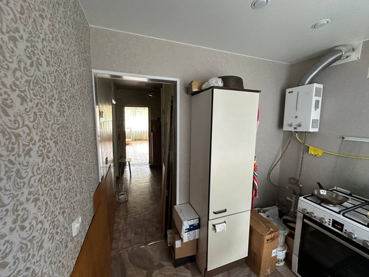 Продам трехкомнатную (3-комн.) квартиру, Шаронова ул, 5, Ишим г