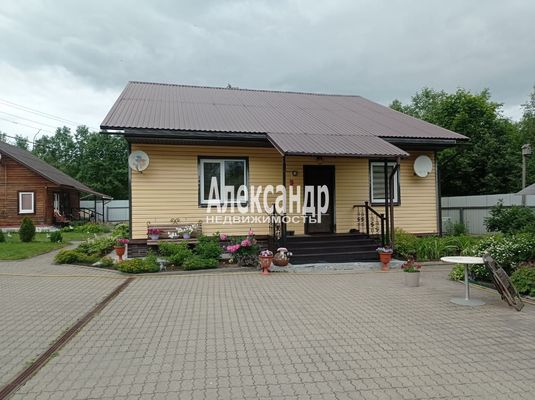 Продам дом, Озерная ул, Лосево п. ж/д ст., 105 км от города