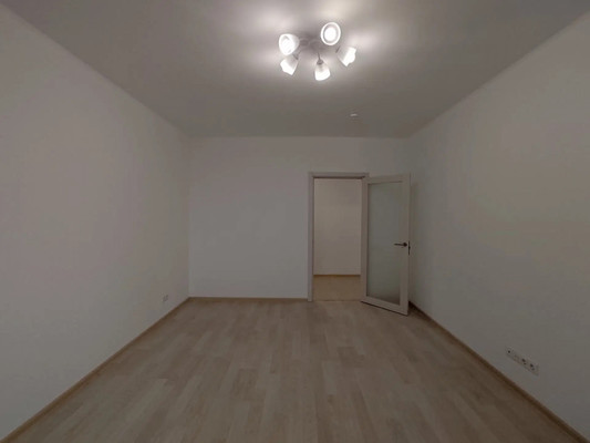 Продам трехкомнатную (3-комн.) квартиру, Каширское ш, 11к3, Москва г