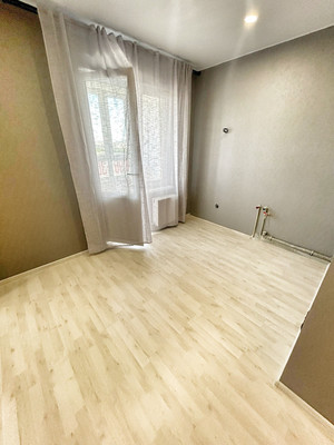 Продам двухкомнатную (2-комн.) квартиру, Питерская ул, 40, Краснодар г