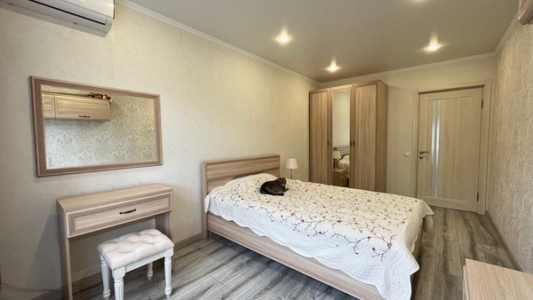 Продам трехкомнатную (3-комн.) квартиру, К. Маркса ул, 39, Туапсе г