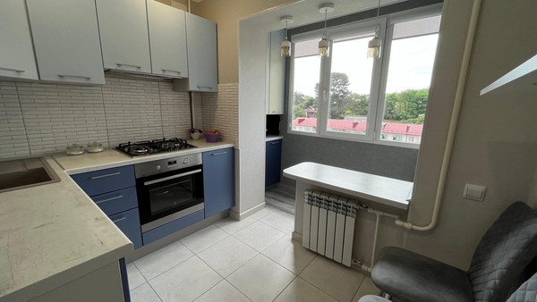Продам трехкомнатную (3-комн.) квартиру, К. Маркса ул, 39, Туапсе г