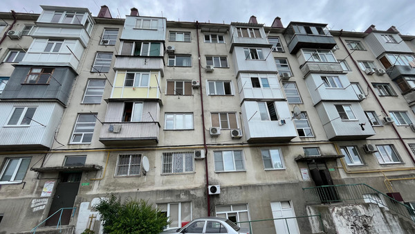 Продам трехкомнатную (3-комн.) квартиру, К. Маркса ул, 39, Туапсе г