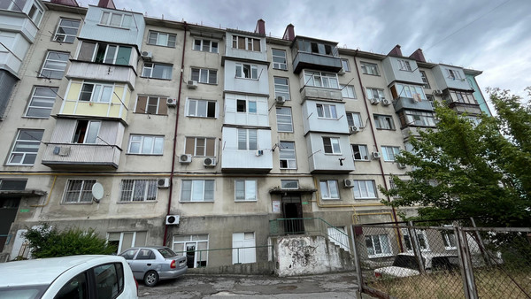 Продам трехкомнатную (3-комн.) квартиру, К. Маркса ул, 39, Туапсе г