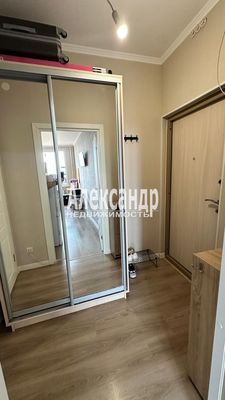 Продам однокомнатную (1-комн.) квартиру, Кушелевская дор, 1к2, Санкт-Петербург г