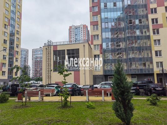 Продам однокомнатную (1-комн.) квартиру, Кушелевская дор, 1к2, Санкт-Петербург г