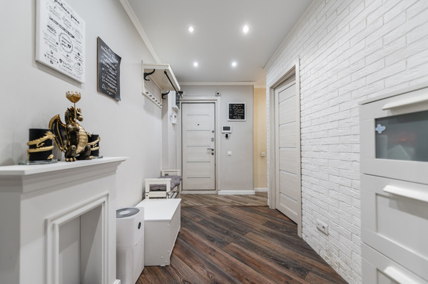 Продам трехкомнатную (3-комн.) квартиру, Дмитровка Б. ул, 32, Москва г