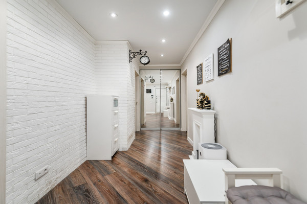 Продам трехкомнатную (3-комн.) квартиру, Дмитровка Б. ул, 32, Москва г