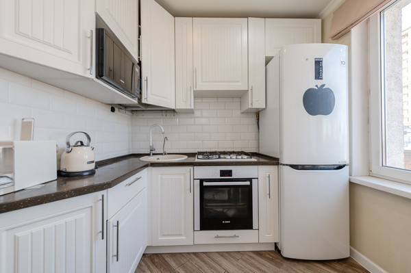 Продам трехкомнатную (3-комн.) квартиру, Дмитровка Б. ул, 32, Москва г