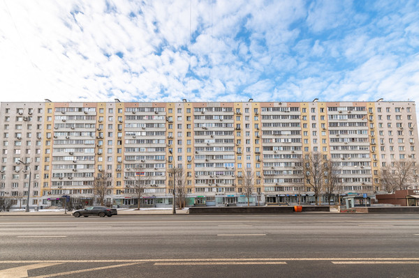 Продам трехкомнатную (3-комн.) квартиру, Дмитровка Б. ул, 32, Москва г