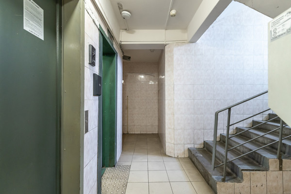 Продам трехкомнатную (3-комн.) квартиру, Дмитровка Б. ул, 32, Москва г