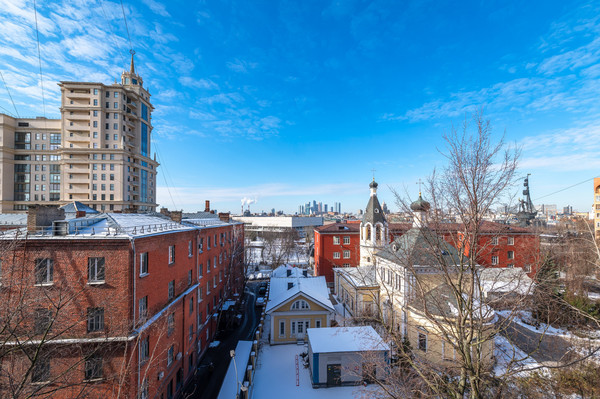 Продам трехкомнатную (3-комн.) квартиру, Дмитровка Б. ул, 32, Москва г
