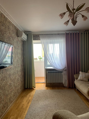 Продам трехкомнатную (3-комн.) квартиру, Ягодинская ул, 25, Казань г