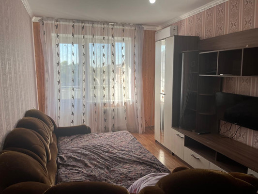 Продам однокомнатную (1-комн.) квартиру, Майкопское шоссе ул, 21к1, Родники п