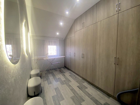 Продам гостиницу 648 м2, Кати Соловьяновой ул, 177, Анапа г