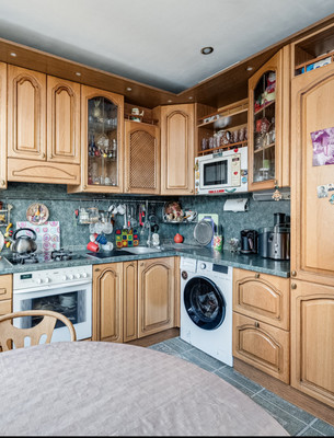 Продам трехкомнатную (3-комн.) квартиру, Люсиновская ул, 36/50, Москва г