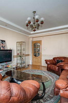 Продам трехкомнатную (3-комн.) квартиру, Люсиновская ул, 36/50, Москва г