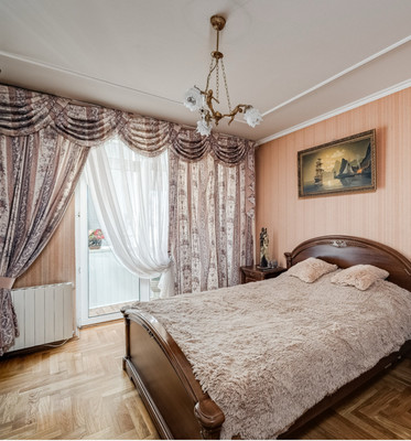 Продам трехкомнатную (3-комн.) квартиру, Люсиновская ул, 36/50, Москва г