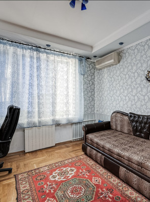 Продам трехкомнатную (3-комн.) квартиру, Люсиновская ул, 36/50, Москва г