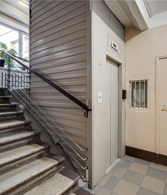 Продам трехкомнатную (3-комн.) квартиру, Люсиновская ул, 36/50, Москва г