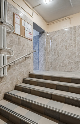 Продам трехкомнатную (3-комн.) квартиру, Люсиновская ул, 36/50, Москва г