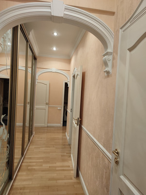 Продам трехкомнатную (3-комн.) квартиру, Лобанова ул, 4, Москва г