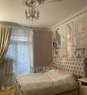 Продам трехкомнатную (3-комн.) квартиру, Лобанова ул, 4, Москва г