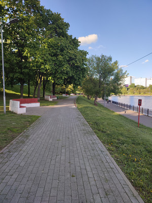 Продам трехкомнатную (3-комн.) квартиру, Лобанова ул, 4, Москва г