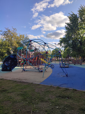 Продам трехкомнатную (3-комн.) квартиру, Лобанова ул, 4, Москва г