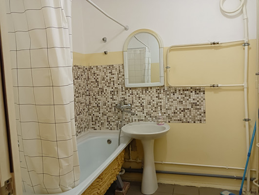 Продам двухкомнатную (2-комн.) квартиру, Петренко ул, 6, Ростов-на-Дону г