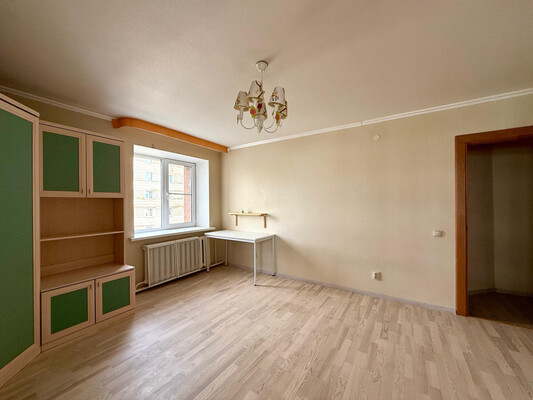 Продам трехкомнатную (3-комн.) квартиру, Свободы ул, 133а, Киров г