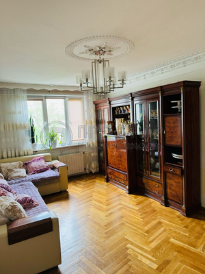 Продам многокомнатную квартиру, Бескудниковский б-р, 2к1, Москва г