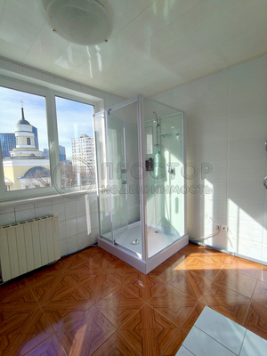 Продам многокомнатную квартиру, Бескудниковский б-р, 2к1, Москва г