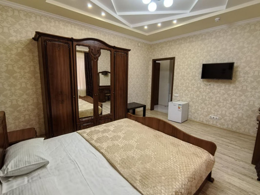 Продам однокомнатную (1-комн.) квартиру, Лазурная ул, 14, Витязево с